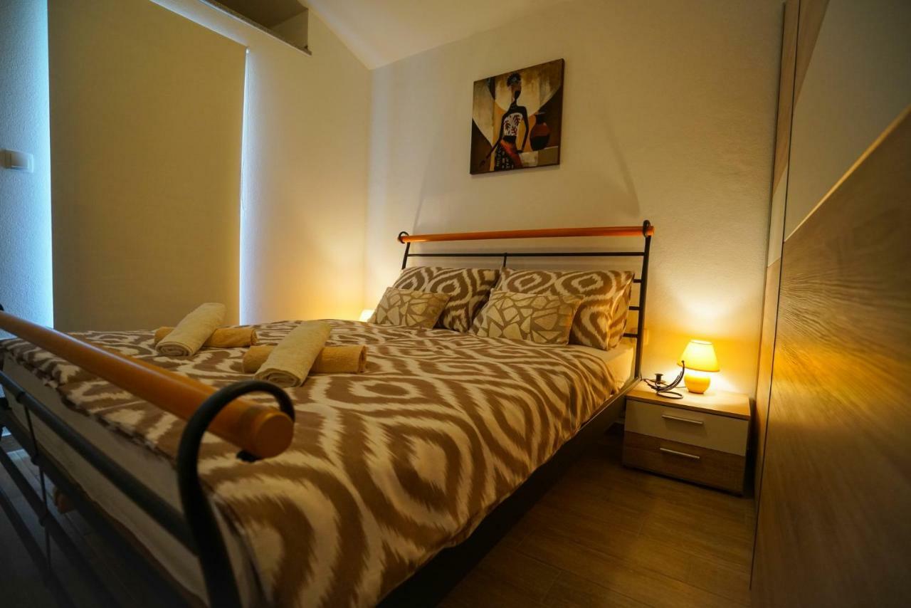 Apartments Aurora Zadar Exterior photo