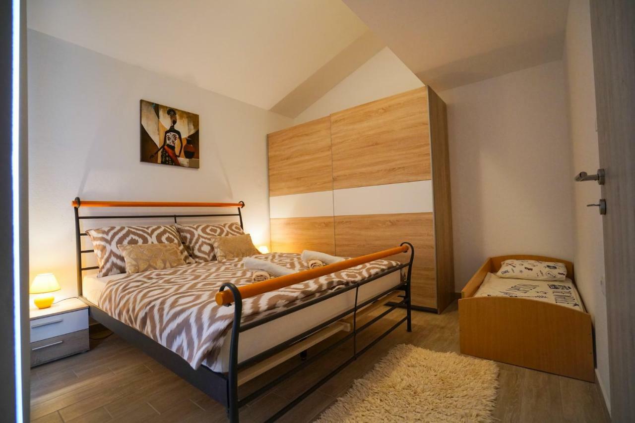 Apartments Aurora Zadar Exterior photo